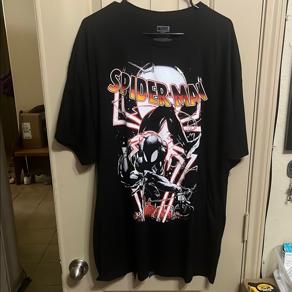 Marvel Black Spider-Man 2XL Shirt - Picture 3 of 4